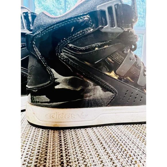 š©µSOLD𩵠ADIDAS World FamousĀ Womens Sizeā8.5 Black & Pink High Tops - Picture 6 of 9